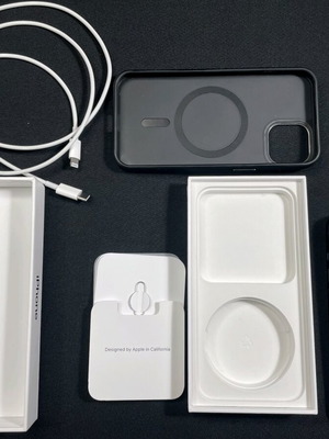 Iphone 13 128GB μπλε σαν καινούργιο με όλα τα παρελκόμενα