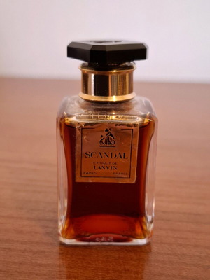 Lanvin Scandal Extrait Parfum 15ml употребяван винтидж 1968