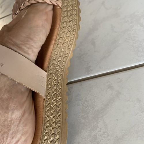 Pink leather platform sandals size 40 like new