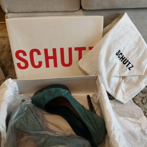 Schutz petrol pumps