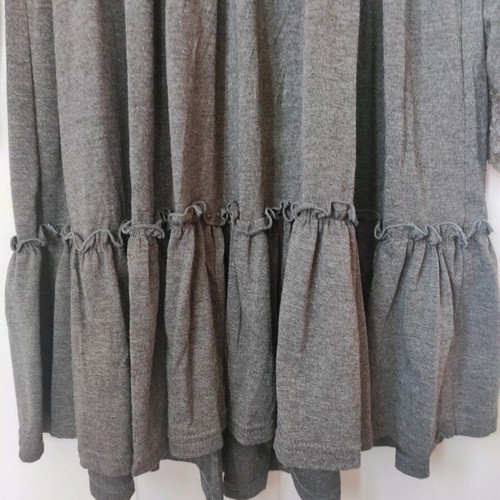 Off shoulder dress gray like new with lace and ruffles