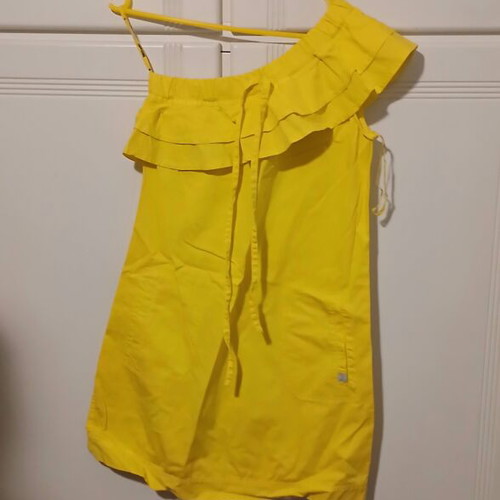 Toi&Moi short yellow dress one shoulder with ruffles size S like new