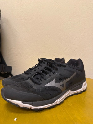 Mizuno Synchro MX2 αθλητικά παπούτσια μεταχειρισμένα, μαύρα, νούμερο 44