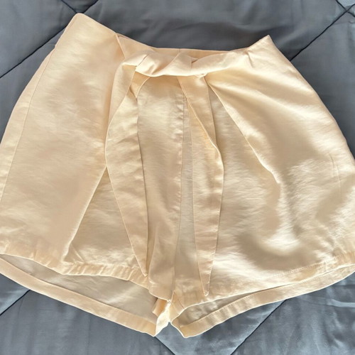 Bershka shorts XS like new, summer fabric