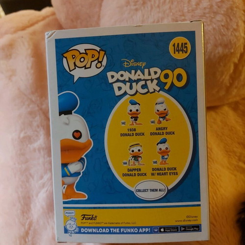 Funko Pop! Disney Donald Duck with Heart Eyes