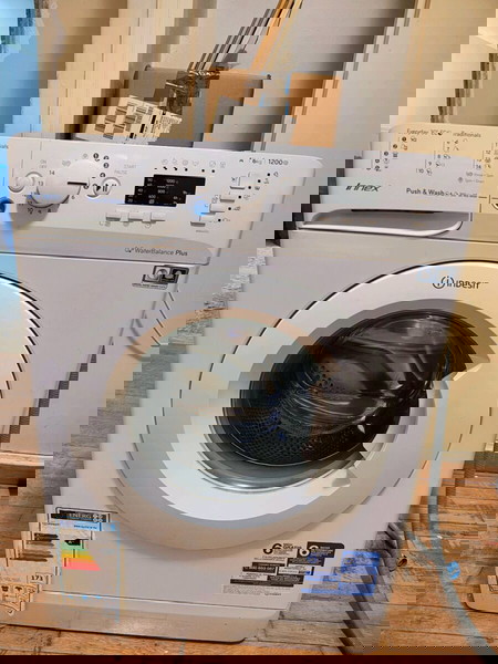 Indesit plintiriio