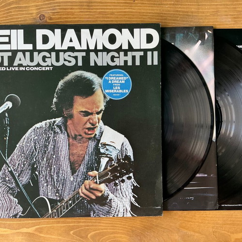 Neil Diamond Hot August Night II double record used, rock