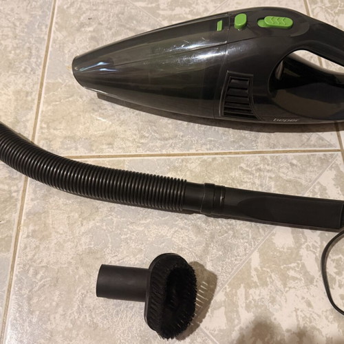 Car vacuum cleaner like new, 70W 12V with 3m cable