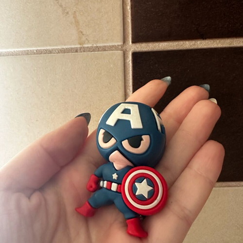 Captain America figure like new