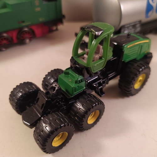 Marklin lot 2931 analog and digital locomotive used, siku missing part