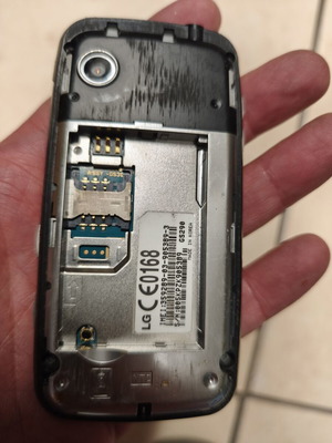 LG mobile phone used for spare parts, no battery or cover