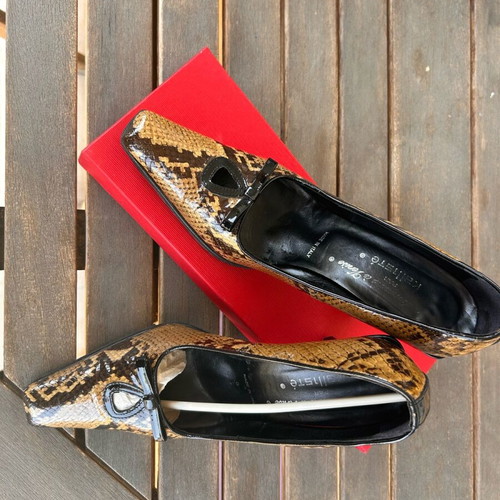 Kalliste leather high-heeled shoes with snake print size 39.5 like new