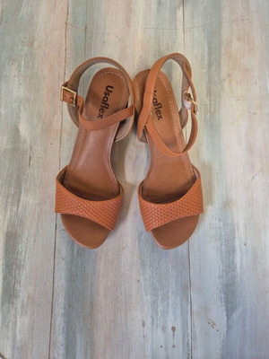 Usaflex orange sandals size 40 like new, 7.5 cm heel