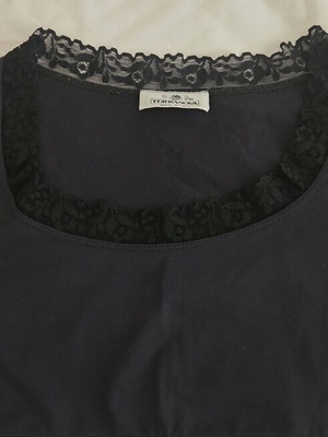 Terranova black crop top used, lace details, size M