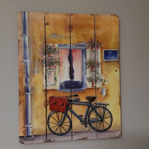 MDF frame with 3D metal bicycle like new
