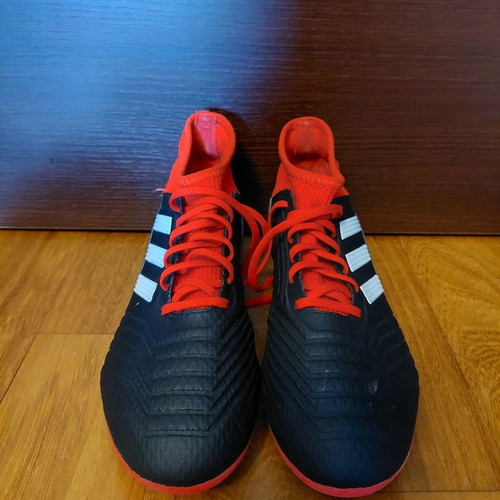 Adidas Predator football shoes size 42 new, black with plastic studs
