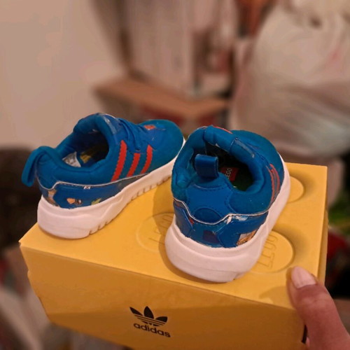 Adidas kids sports shoes like new