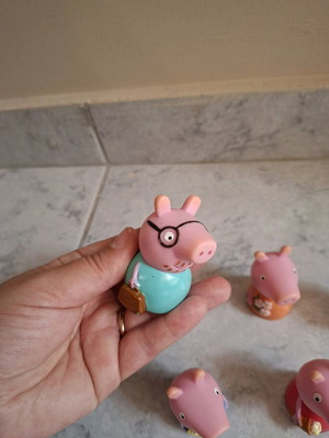 Peppa Pig figures used