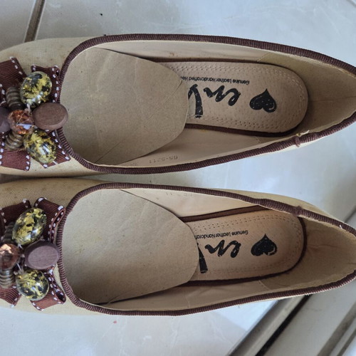 Platform shoes like new, beige leather, size 38