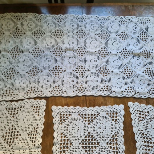 Doilies 5 pieces