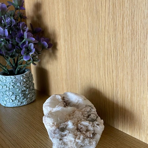Large natural quartz piece new with crystal veins