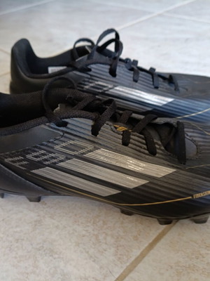 Adidas F50 Fiberskin FG ποδοσφαιρικά παπούτσια 42,5 σαν καινούργια μαύρα