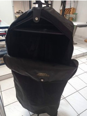 Special representative wardrobes like new with 20 hangers