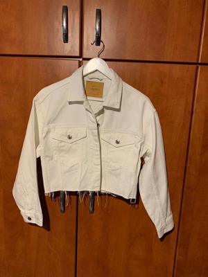 Crop denim jacket Stradivarius καινούργιο, άσπρο, μέγεθος S