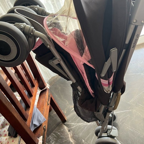 Maclaren Techno XLR stroller used, newborn to 30 kg, easy fold