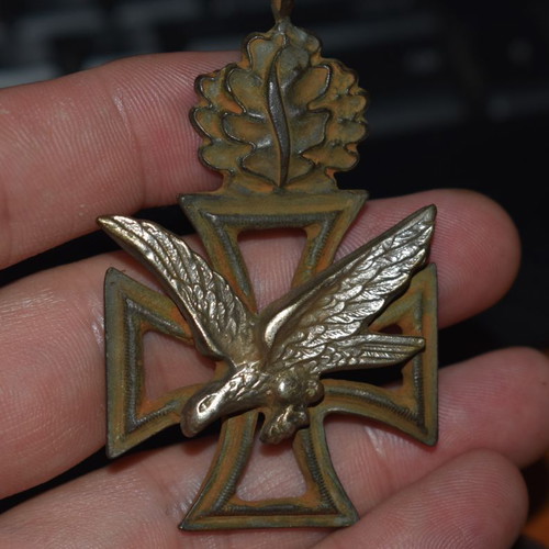 Luftwaffe Iron Cross used ww2 personal item