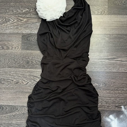 Zara elegant black dress with white flower accent, size S