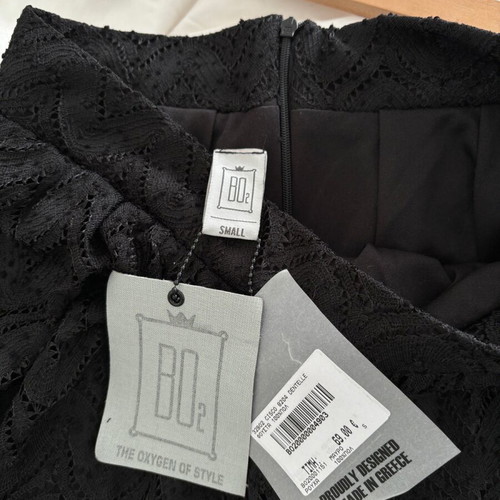Black lace skirt BO2 new, size S
