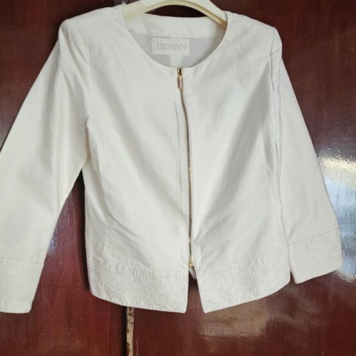 Genny white blazer like new