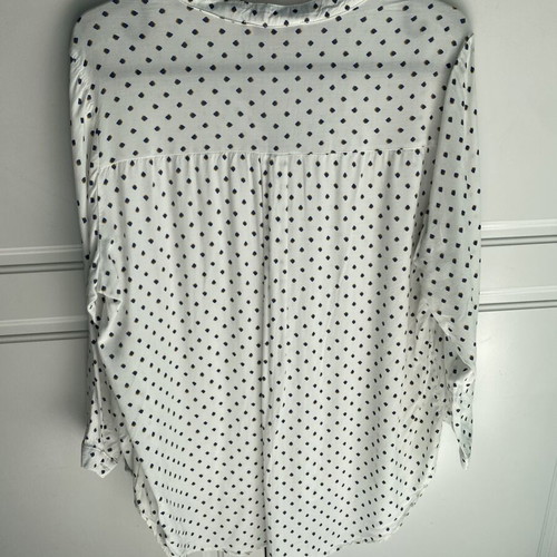 Shirt type blouse size M white like new with button sleeve