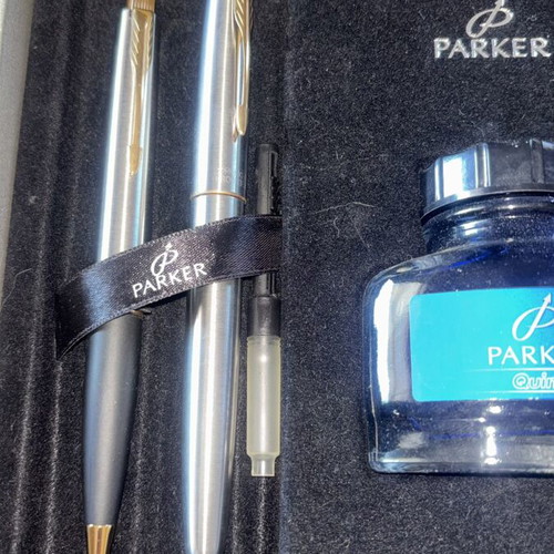 Parker set with pen, fountain pen, and Quink ink bottle new