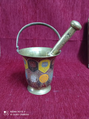 Μπρούτζινο γουδί μεταχειρισμένο επισμαλτωμένο με γουδοχέρι