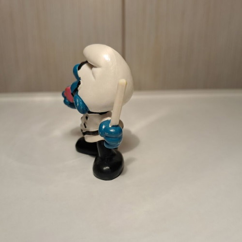 Smurf Schleich Miniature Policeman Smurf 1981 like new