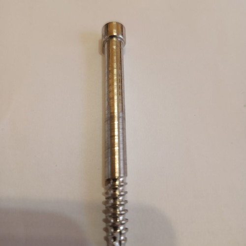 Surgical titanium used, 6.5 cm length