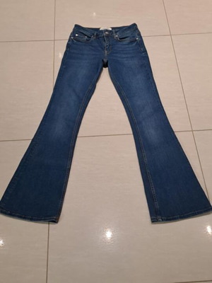 Τζιν γυναικείο καμπάνα Zara σαν καινούργιο, μπλε, μέγεθος S