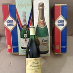 Wine 5 collectible bottles