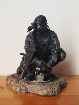 McFarlane Military Series 7 Army Special Forces Night Ops action figure