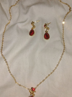 Луксозен сет с рубинени рози и капки, нов, червено и златно