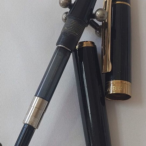 Sheaffer 300 Gloss Black Pen used with scratches