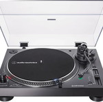 Audio Technica AT-LP120XUSB turntable