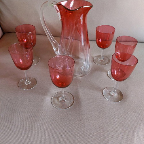 Grantbury crystal pitcher and 7 wine glasses used, dark pink, France