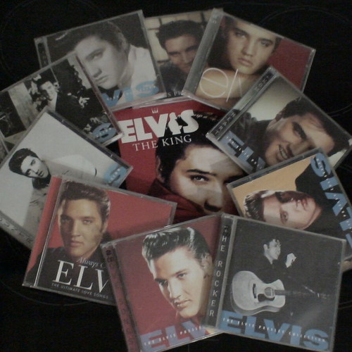 Elvis Presley 11 CD set used, pop genre