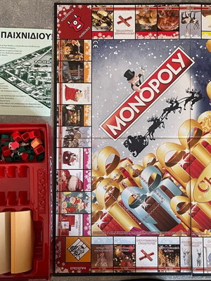 Monopoly Christmas Edition like new