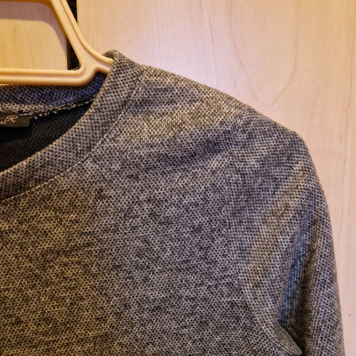 Grey soft long sleeve top like new, size S