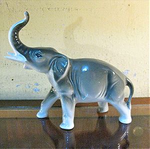 Πορσελάνινος ελέφαντας