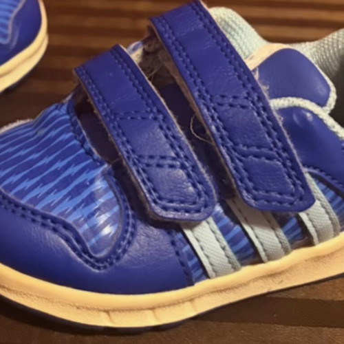 Adidas & Reebok baby sports shoes pack of 3 like new, sizes 19-20